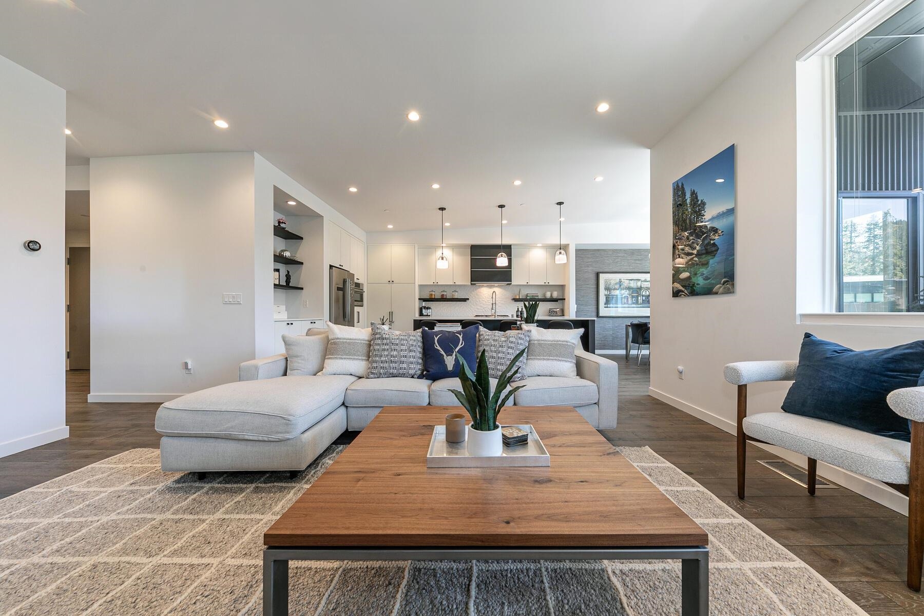 260 Palisades Circle Olympic Valley, CA 96146 - Photo 2 of 28 a living room with furniture and a table