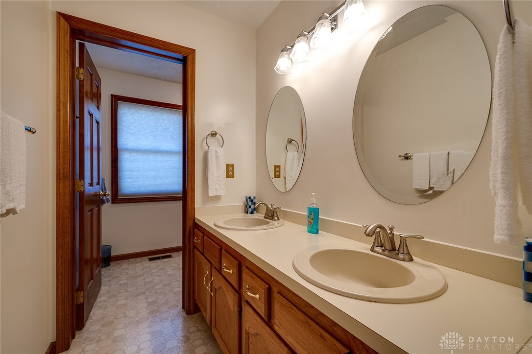8300 Riviera Court Springboro, OH 45066 - Photo 45 of 81 Gallery Image 45
