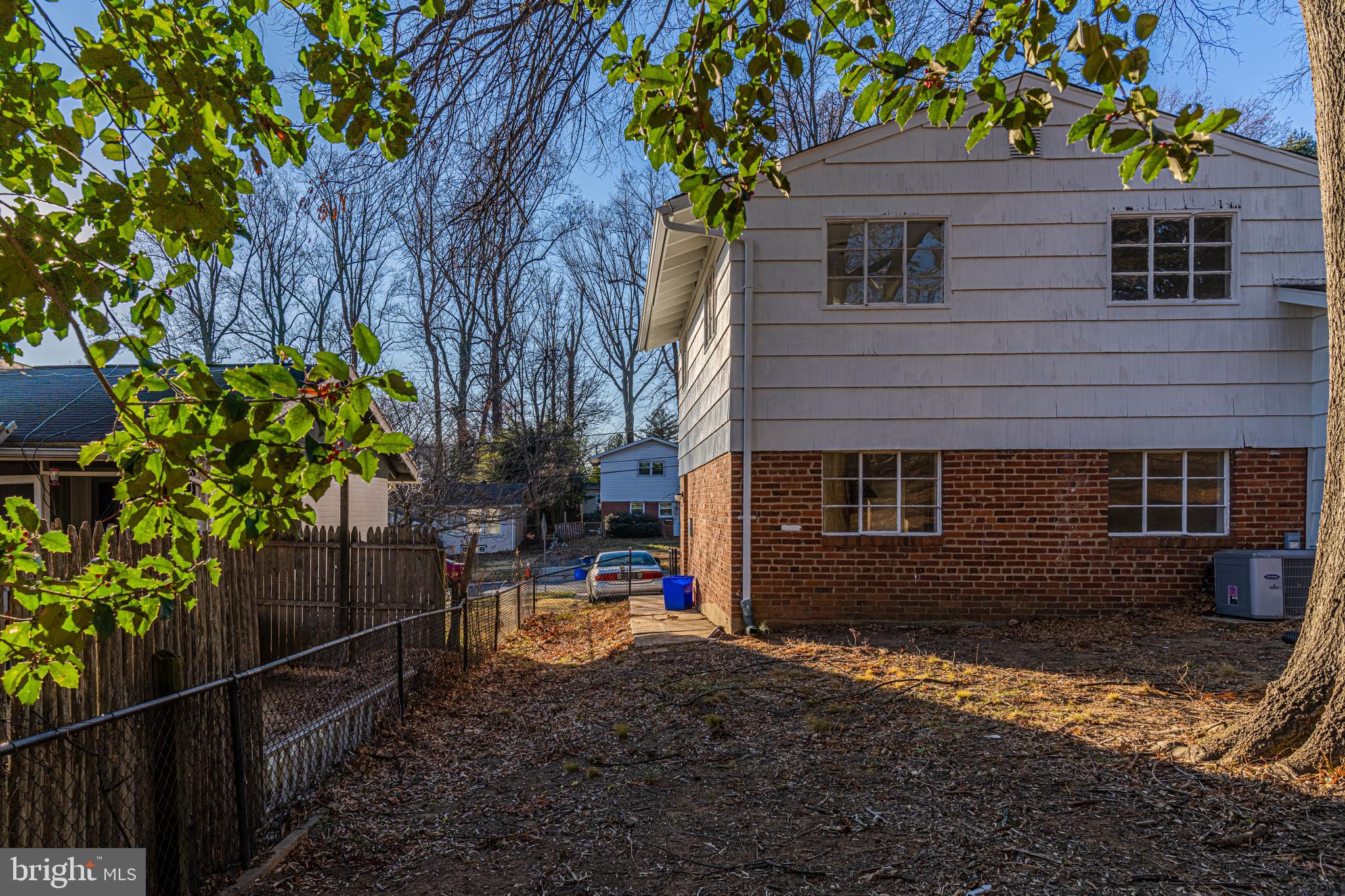 11819 Pittson Road Silver Spring, MD 20906 - Photo 3 of 31 Side view from backyard to street