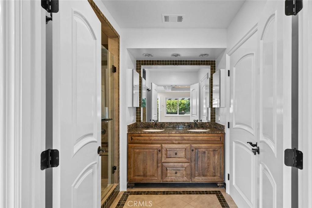 415 Birmingham Road Burbank, CA 91504 - Photo 29 of 61