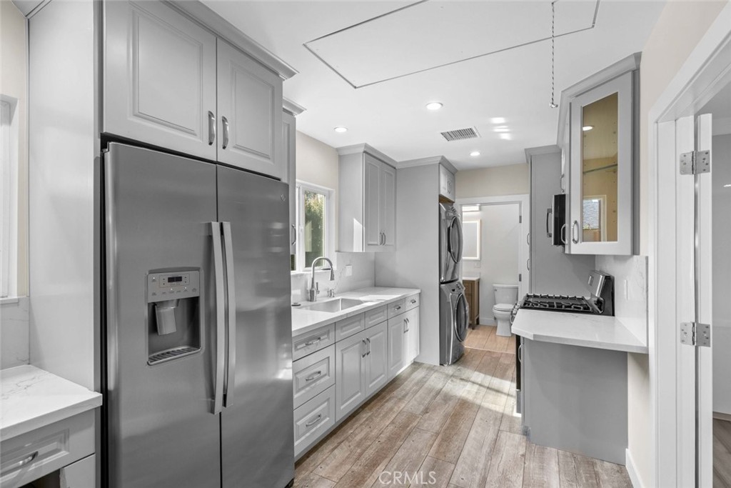 415 Birmingham Road Burbank, CA 91504 - Photo 49 of 61