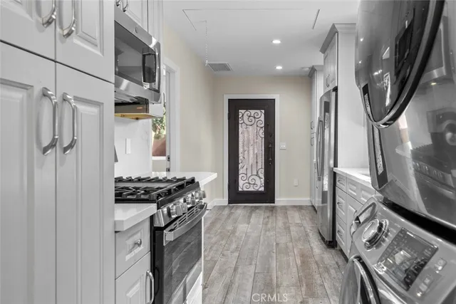 $1,750,000 | 415 Birmingham Road, Burbank, CA 91504