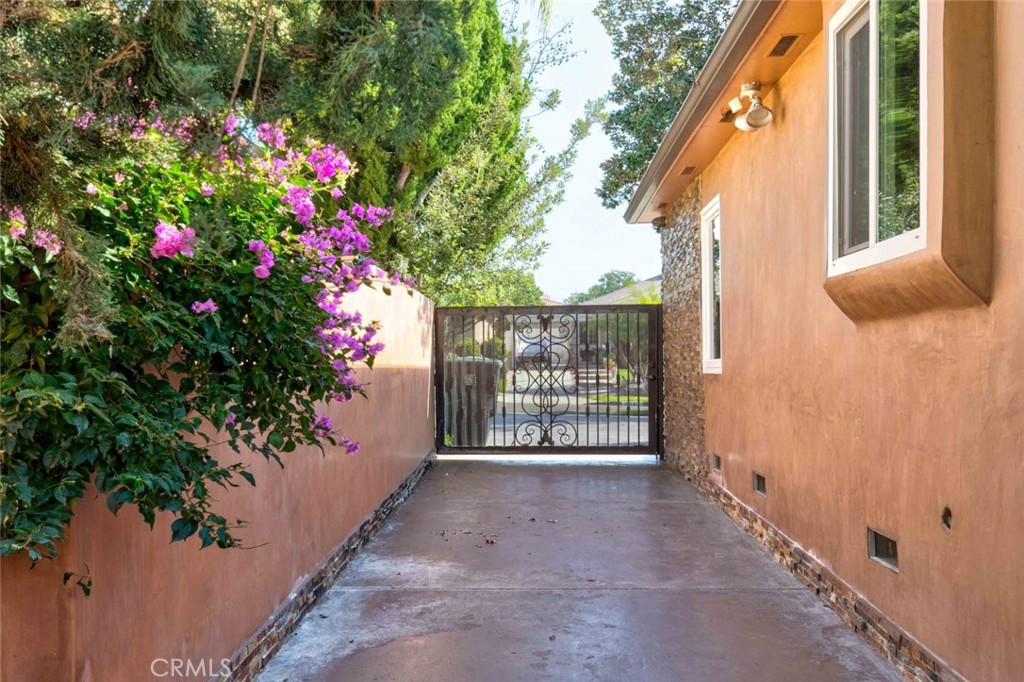 415 Birmingham Road Burbank, CA 91504 - Photo 59 of 61 a view of a porch with a flower garden