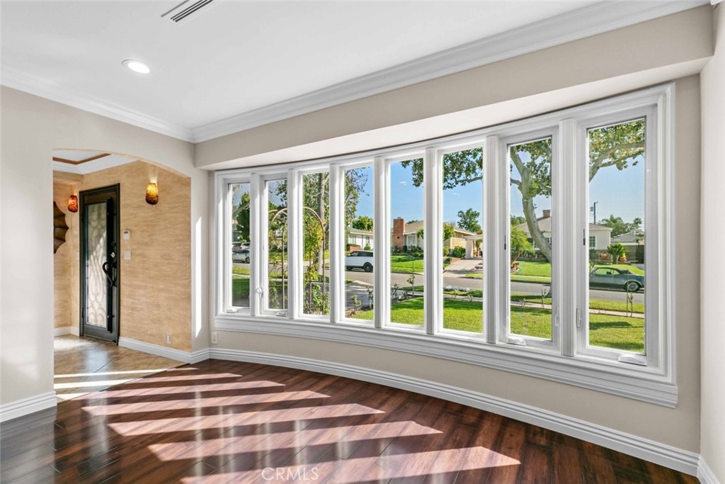 415 Birmingham Road Burbank, CA 91504 - Photo 9 of 61 a bedroom with a bed and a window