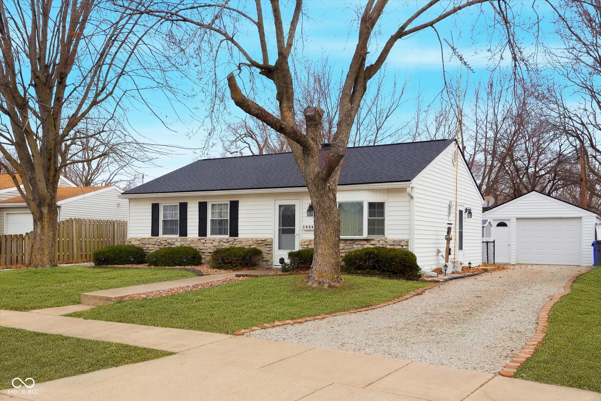 1928 West Madison Street Kokomo, IN 46901 - Photo 3 of 26