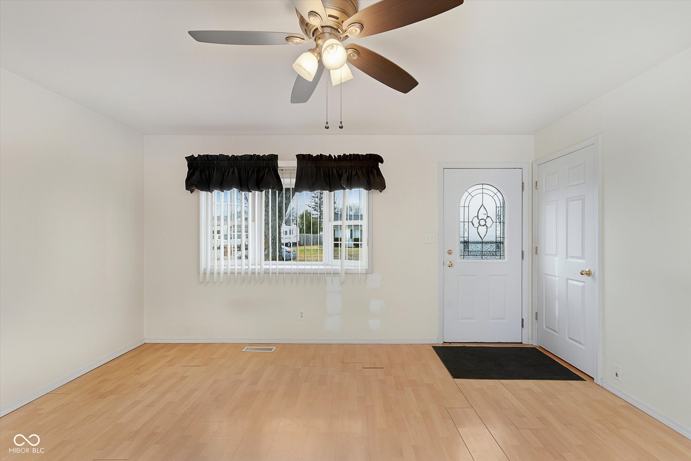 1928 West Madison Street Kokomo, IN 46901 - Photo 4 of 26