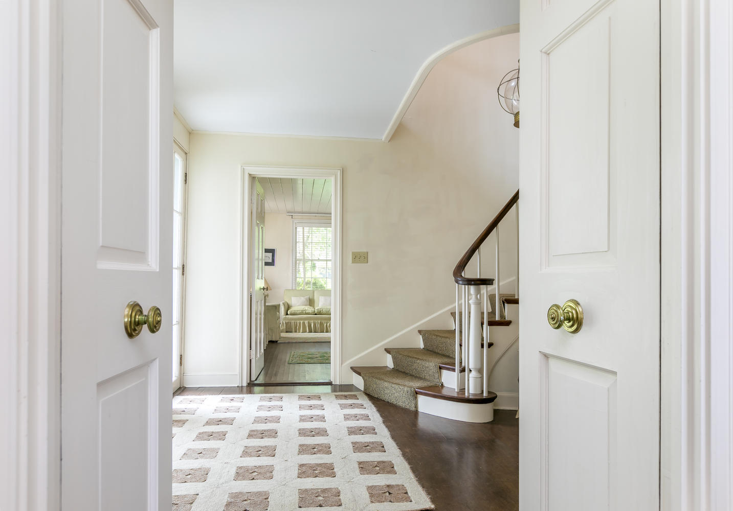 22 Jocelyn Road Scarborough, ME 04074 - Photo 9 of 40 22 Jocelyn Rd Foyer