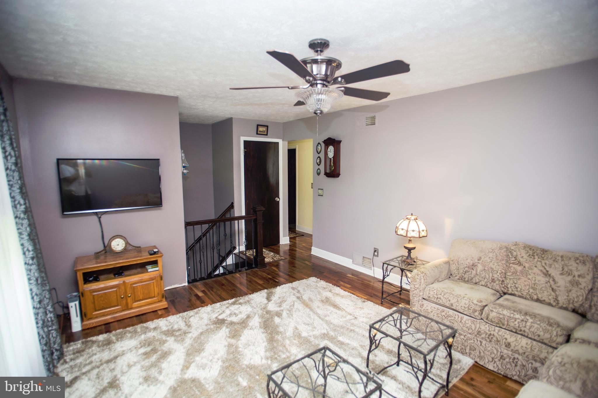 1761 Dr Jack Road Conowingo, MD 21918 - Photo 6 of 34 Living Room
