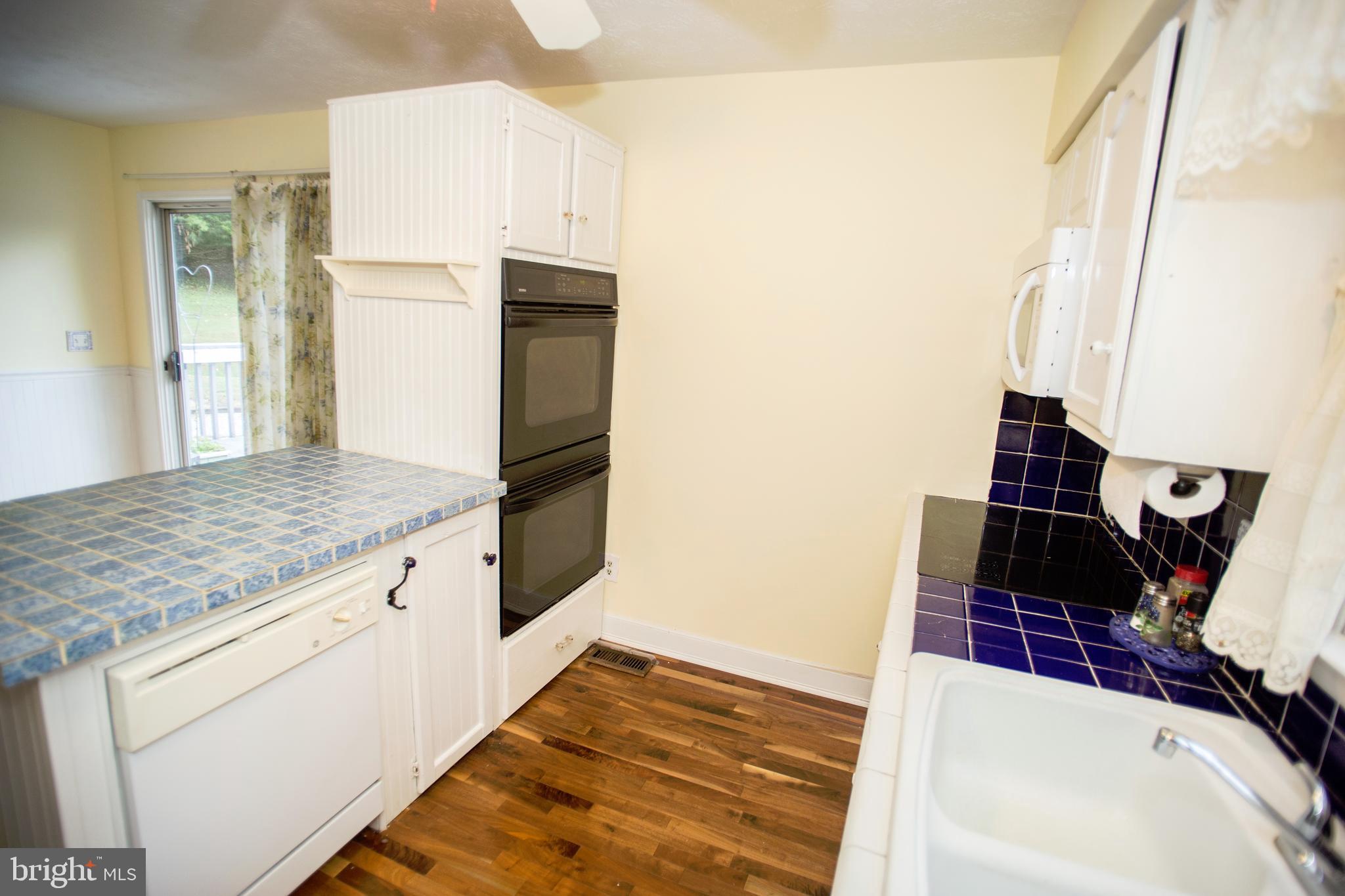 1761 Dr Jack Road Conowingo, MD 21918 - Photo 10 of 34 Kitchen