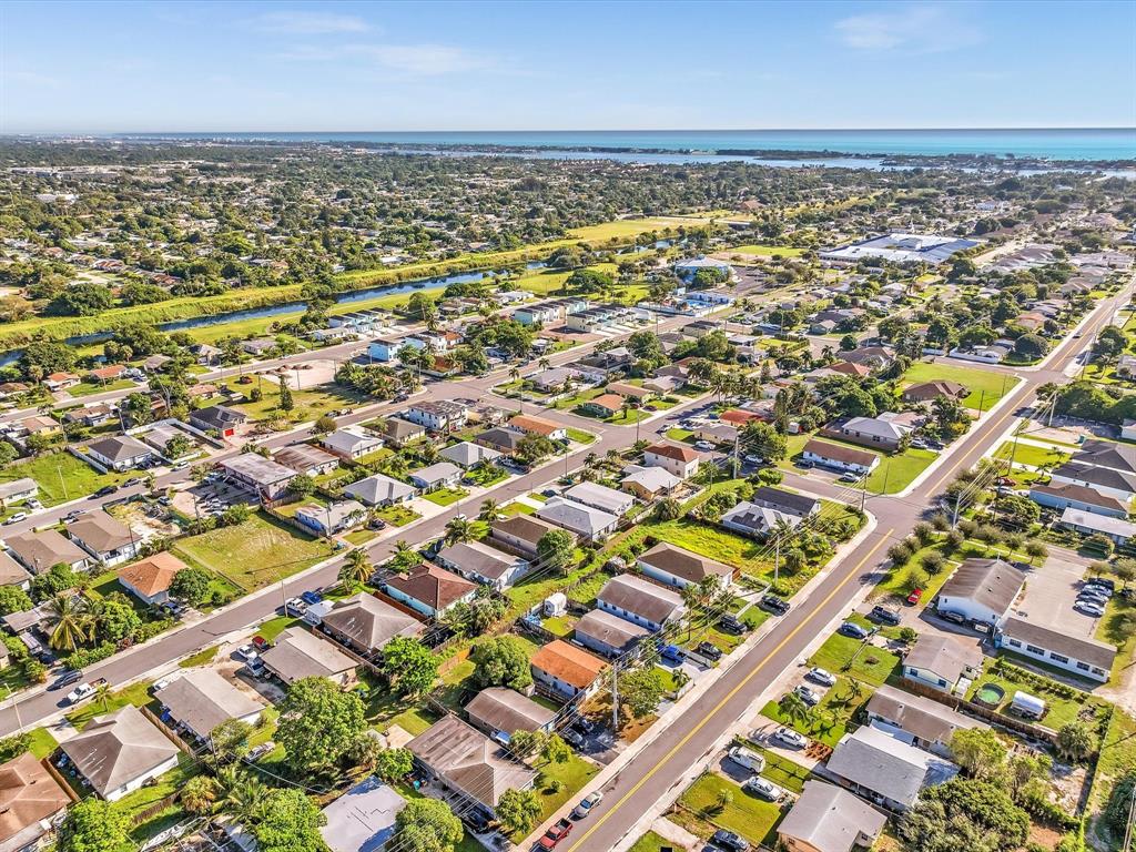 525 Northwest 10th Avenue Boynton Beach, FL 33435 - Photo 34 of 39