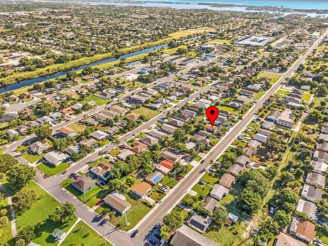 $2,300 | 525 Northwest 10th Avenue, Boynton Beach, FL 33435