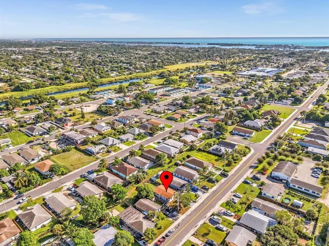 $2,300 | 525 Northwest 10th Avenue, Boynton Beach, FL 33435