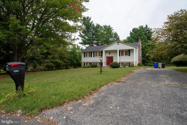 $3,700 | 10038 Chatelaine Circle, Ellicott City, MD 21042