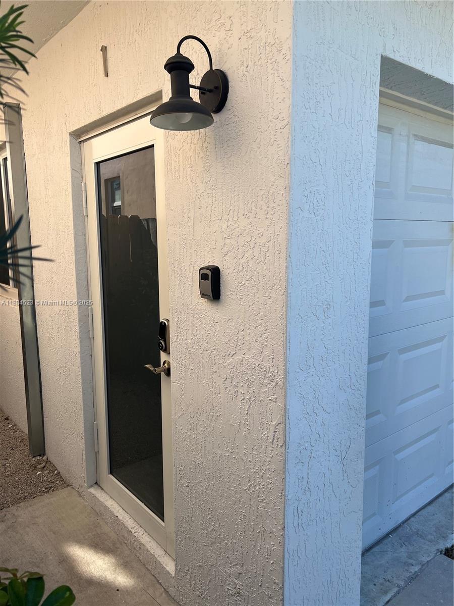 2800 Southwest 4th Street, Unit A Miami, FL 33135 - Photo 14 of 17 Efficiency entry