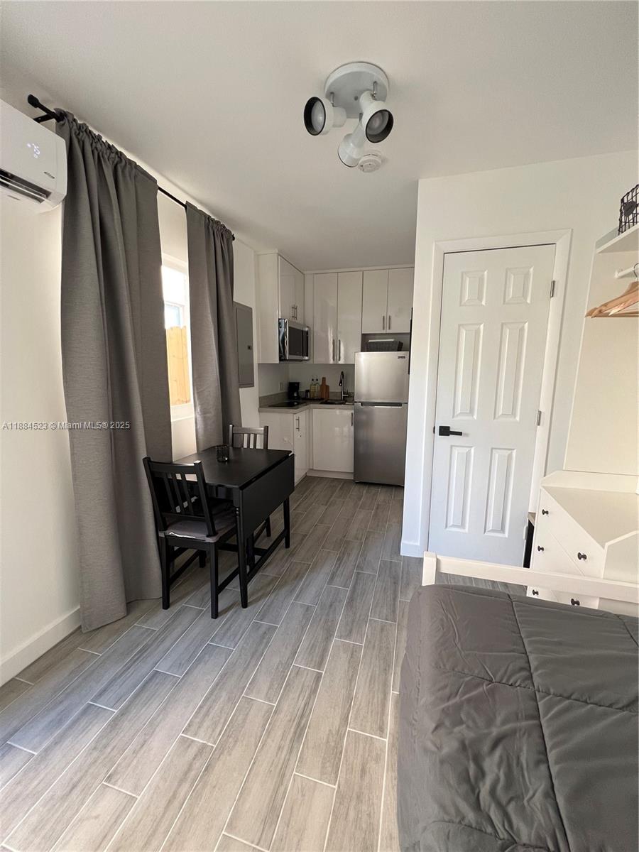 2800 Southwest 4th Street, Unit A Miami, FL 33135 - Photo 16 of 17 Efficiency