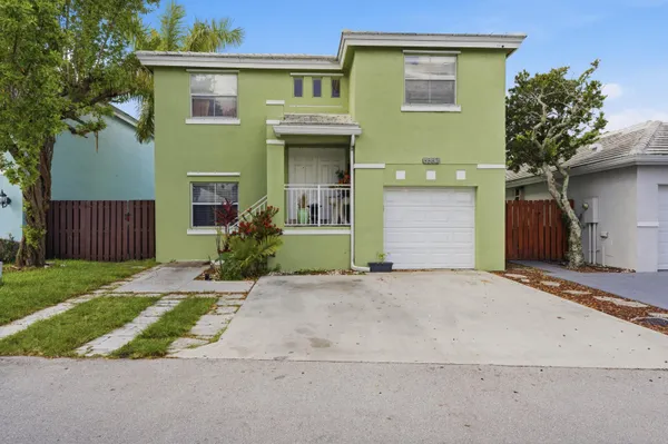 $515,000 | 6582 Bayfront Drive, Margate, FL 33063