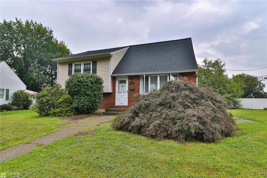 2925 Westminster Road Bethlehem, PA 18017 - Photo 4 of 42 Gallery Image 4