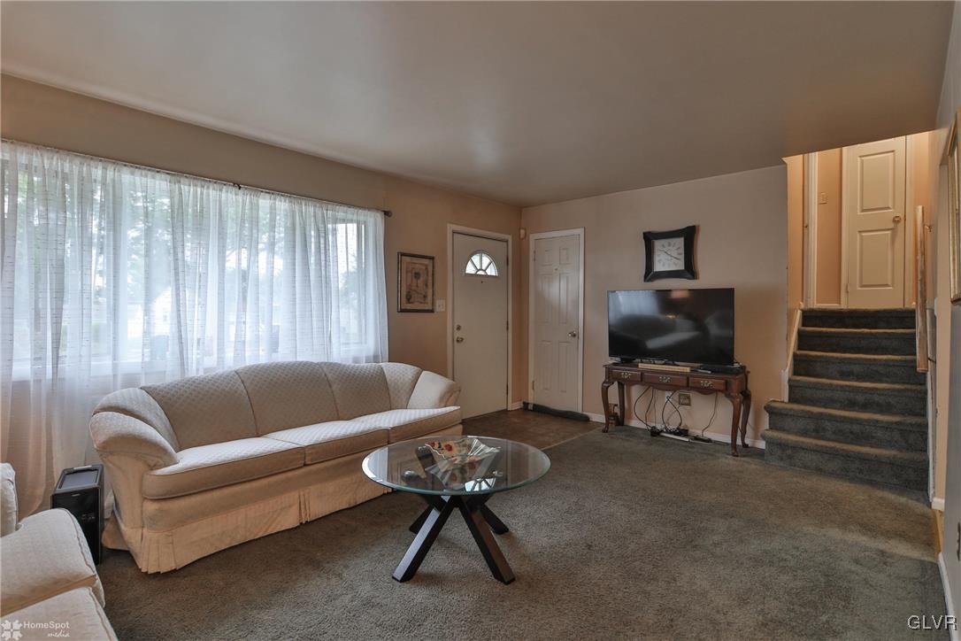 2925 Westminster Road Bethlehem, PA 18017 - Photo 8 of 42 Gallery Image 8