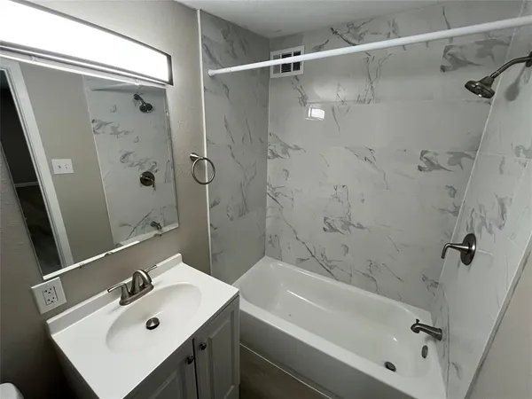$1,750 | 1201 Rose Garden Avenue, Dallas, TX 75217