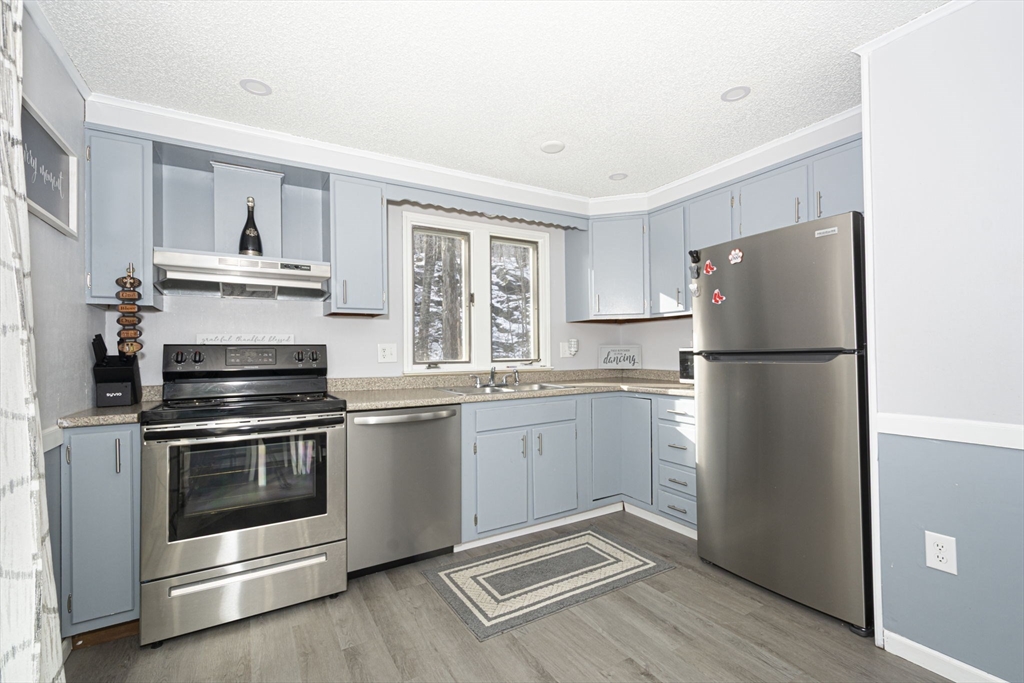 270 Sunderland Road, Unit 73 Worcester, MA 01604 - Photo 11 of 24