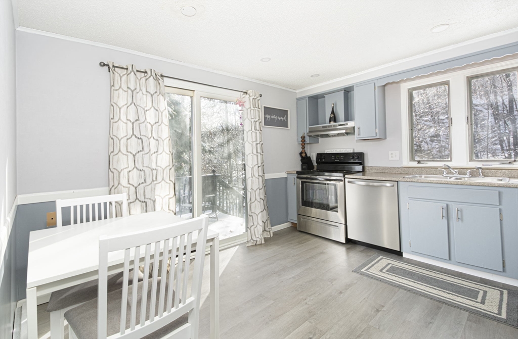 270 Sunderland Road, Unit 73 Worcester, MA 01604 - Photo 9 of 24