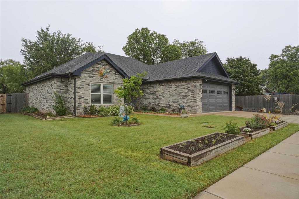 613 Jarrell Court Tuscola, TX 79562 - Photo 2 of 27