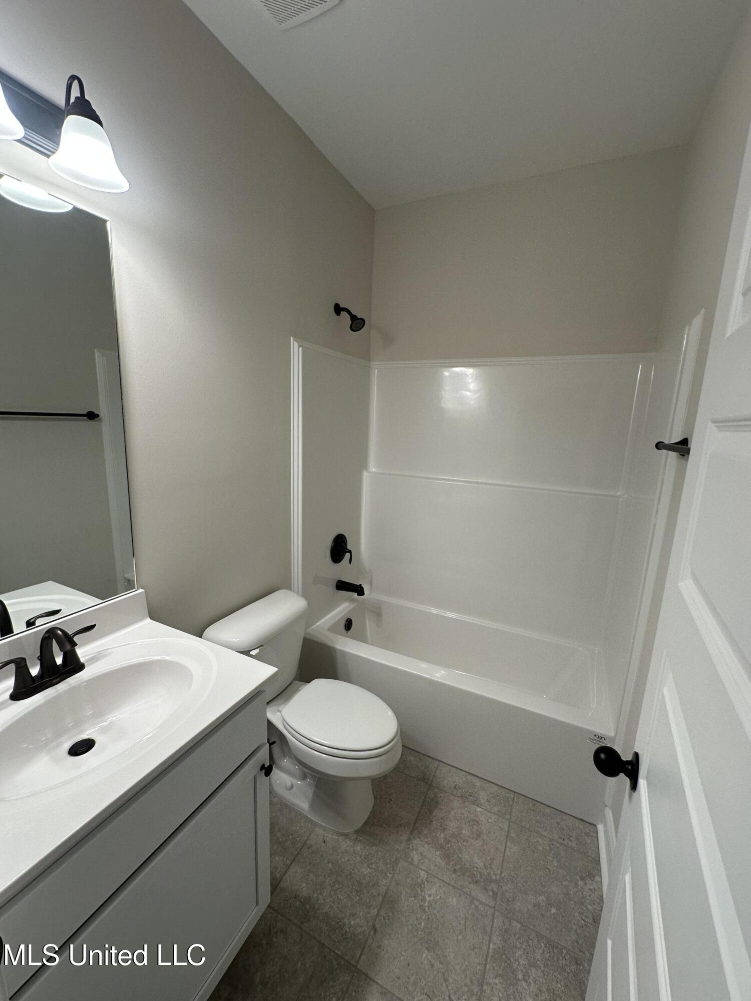 944 Collie Drive Hernando, MS 38651 - Photo 23 of 28 IMG_3086