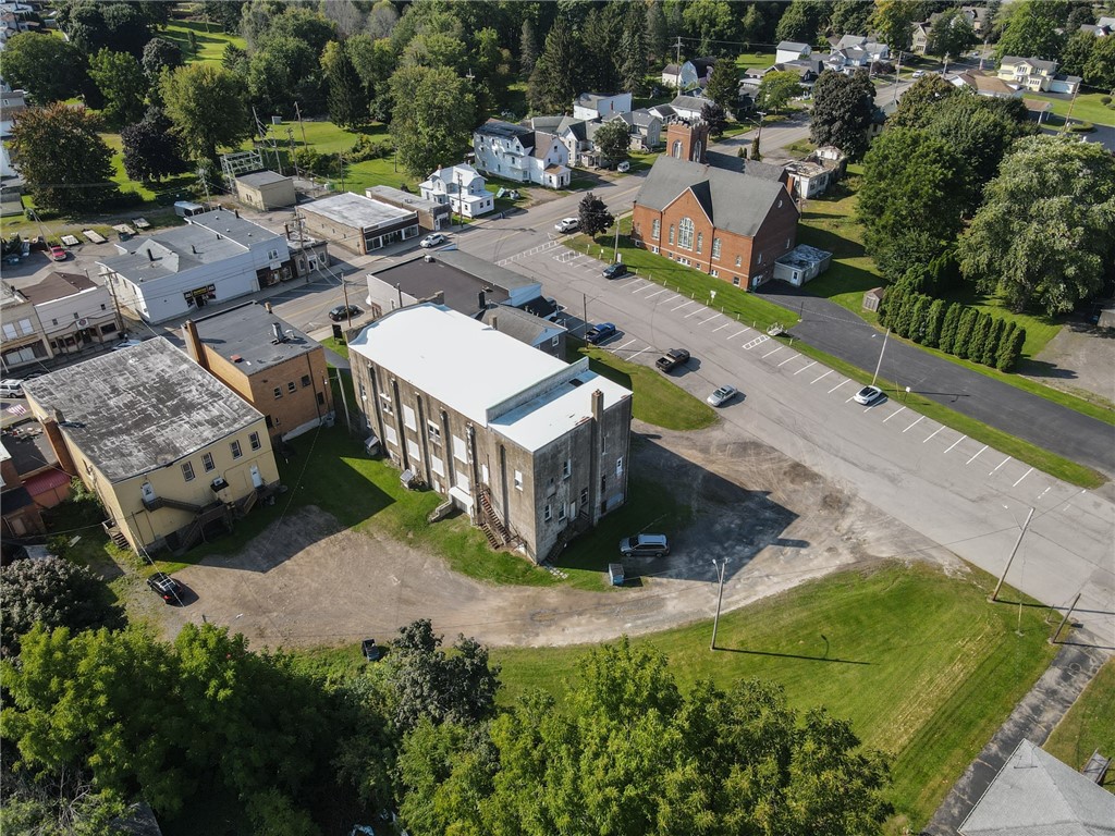 4075 Ridge Road Williamson, NY 14589 - Photo 6 of 37 There is plenty of ON and OFF street parking here
