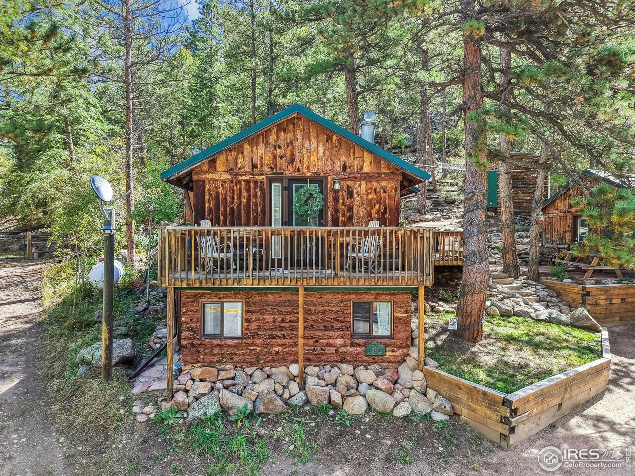 541 Riverside Drive Lyons, CO 80540 - Photo 15 of 45 Front of main cabin