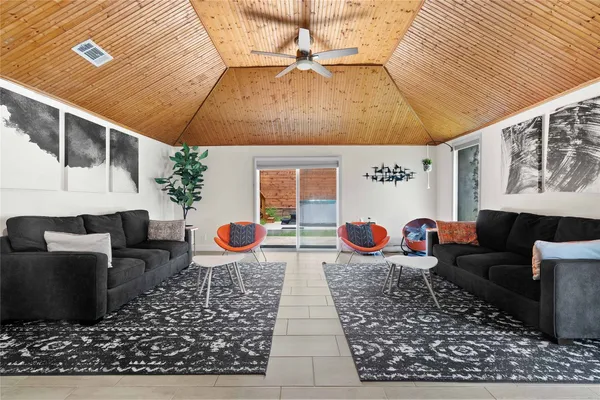 $5,000 | 2106 Kenwood Avenue, Austin, TX 78704