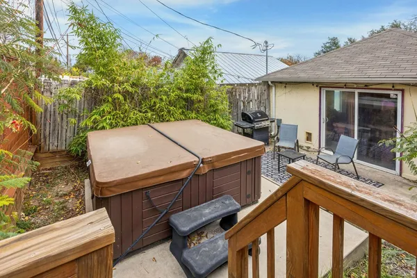 $5,000 | 2106 Kenwood Avenue, Austin, TX 78704
