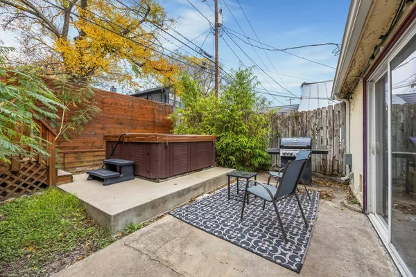 $5,000 | 2106 Kenwood Avenue, Austin, TX 78704