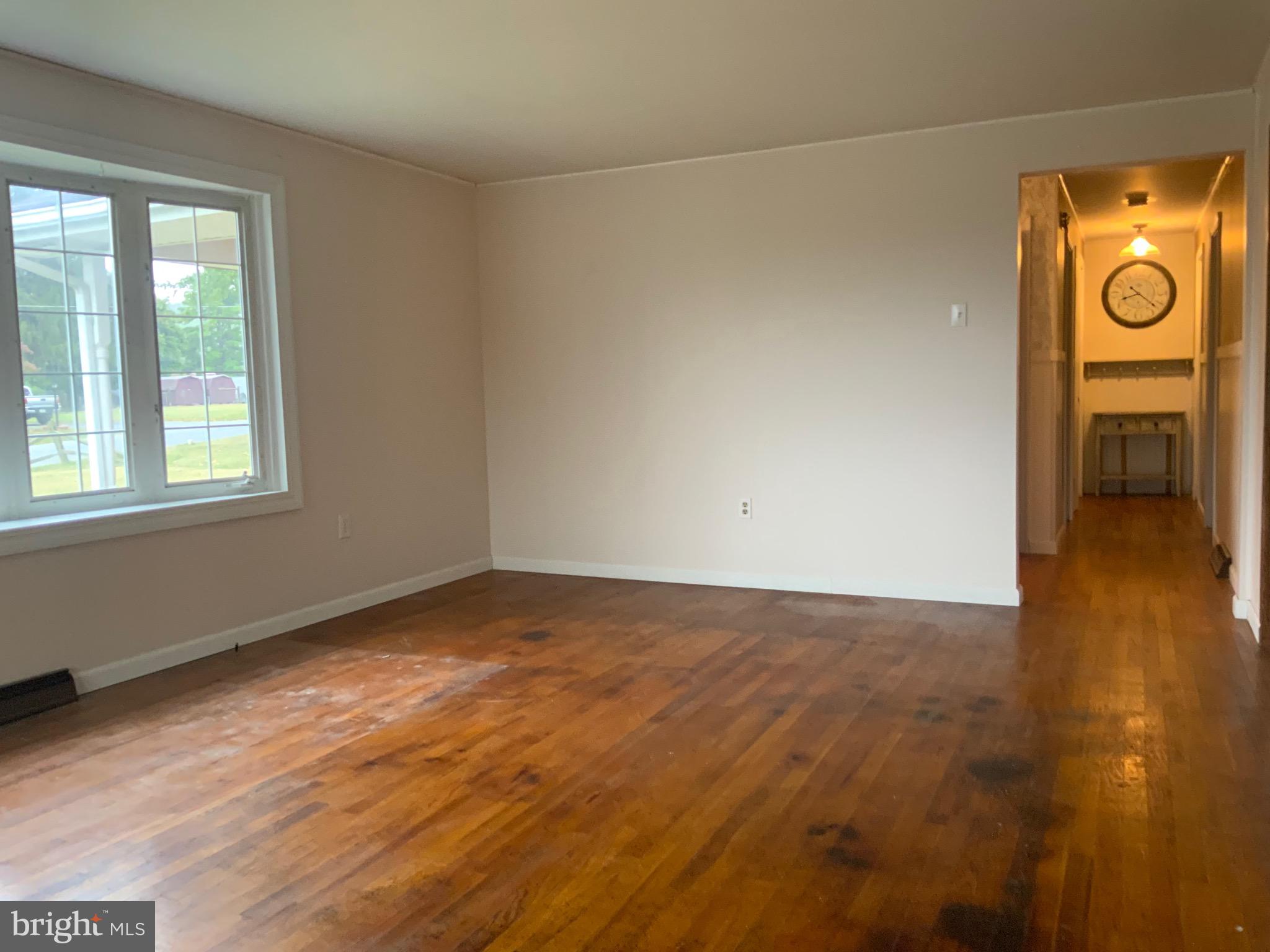 3 Maurice Road Mount Holly Springs, PA 17065 - Photo 25 of 55 Living Room