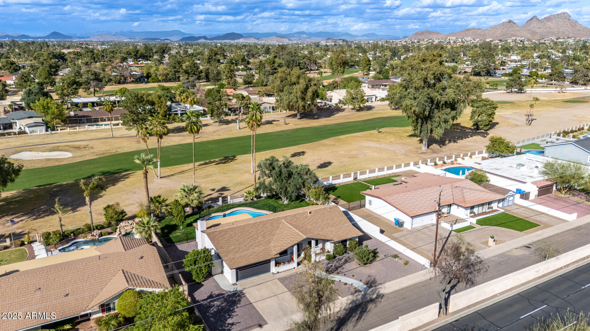 302 West Thunderbird Road Phoenix, AZ 85023 - Photo 42 of 44 a view of a city from a terrace