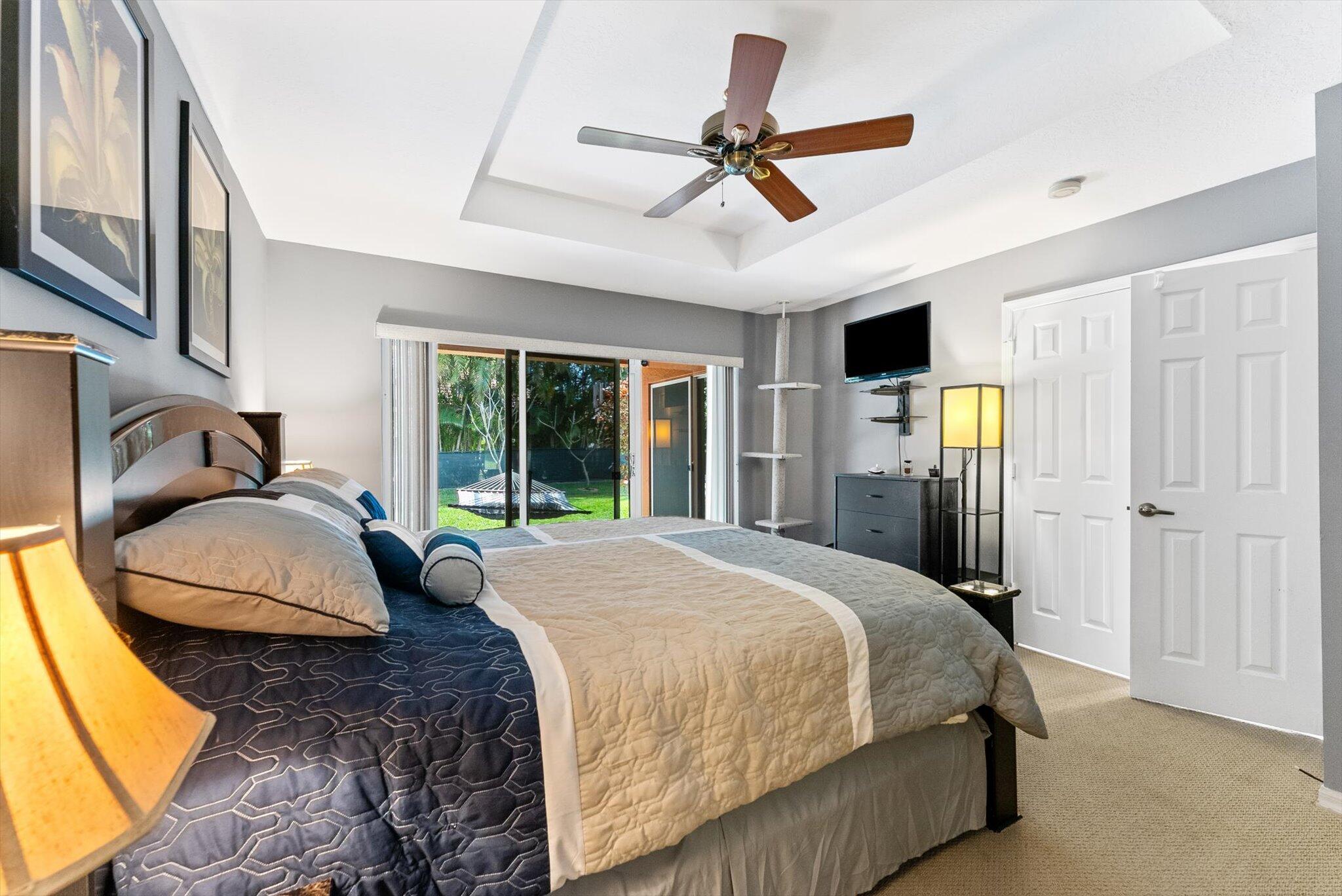8064 Via Hacienda Riviera Beach, FL 33418 - Photo 13 of 43 16-1-22