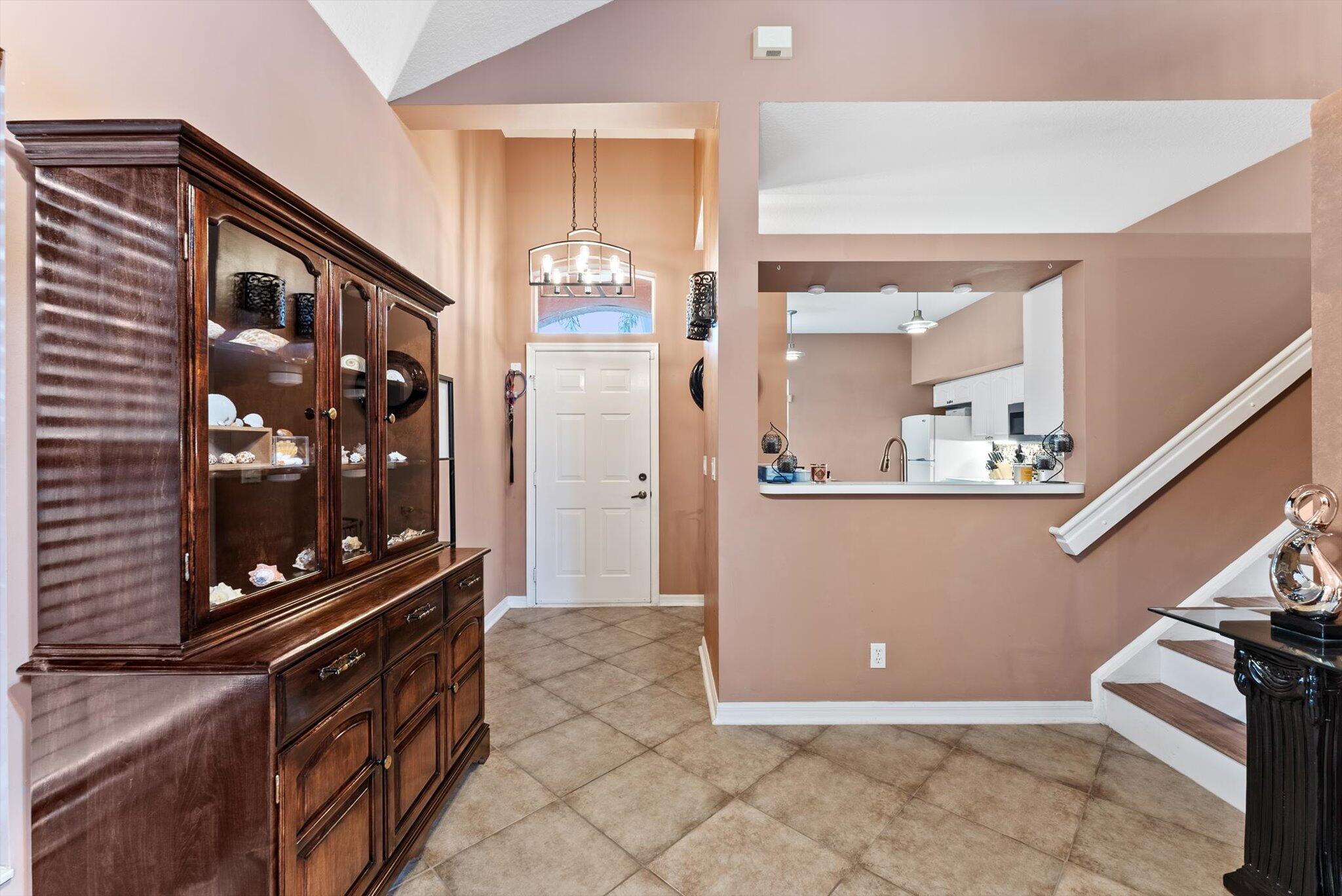 8064 Via Hacienda Riviera Beach, FL 33418 - Photo 7 of 43 10-1-20