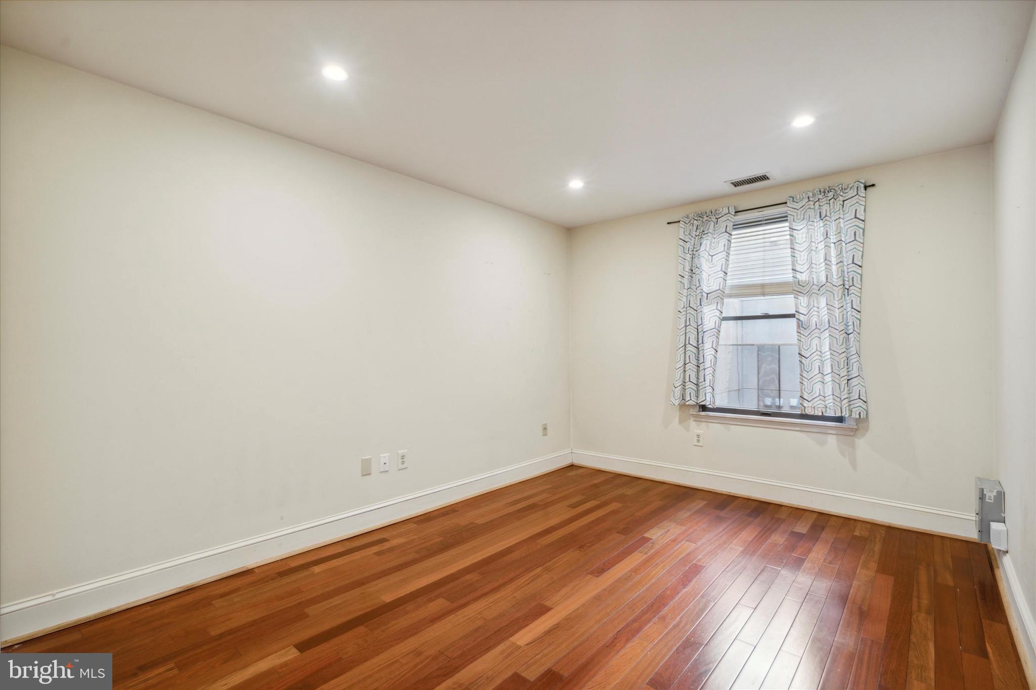 1914 Fairmount Avenue, Unit 5 Philadelphia, PA 19130 - Photo 15 of 18