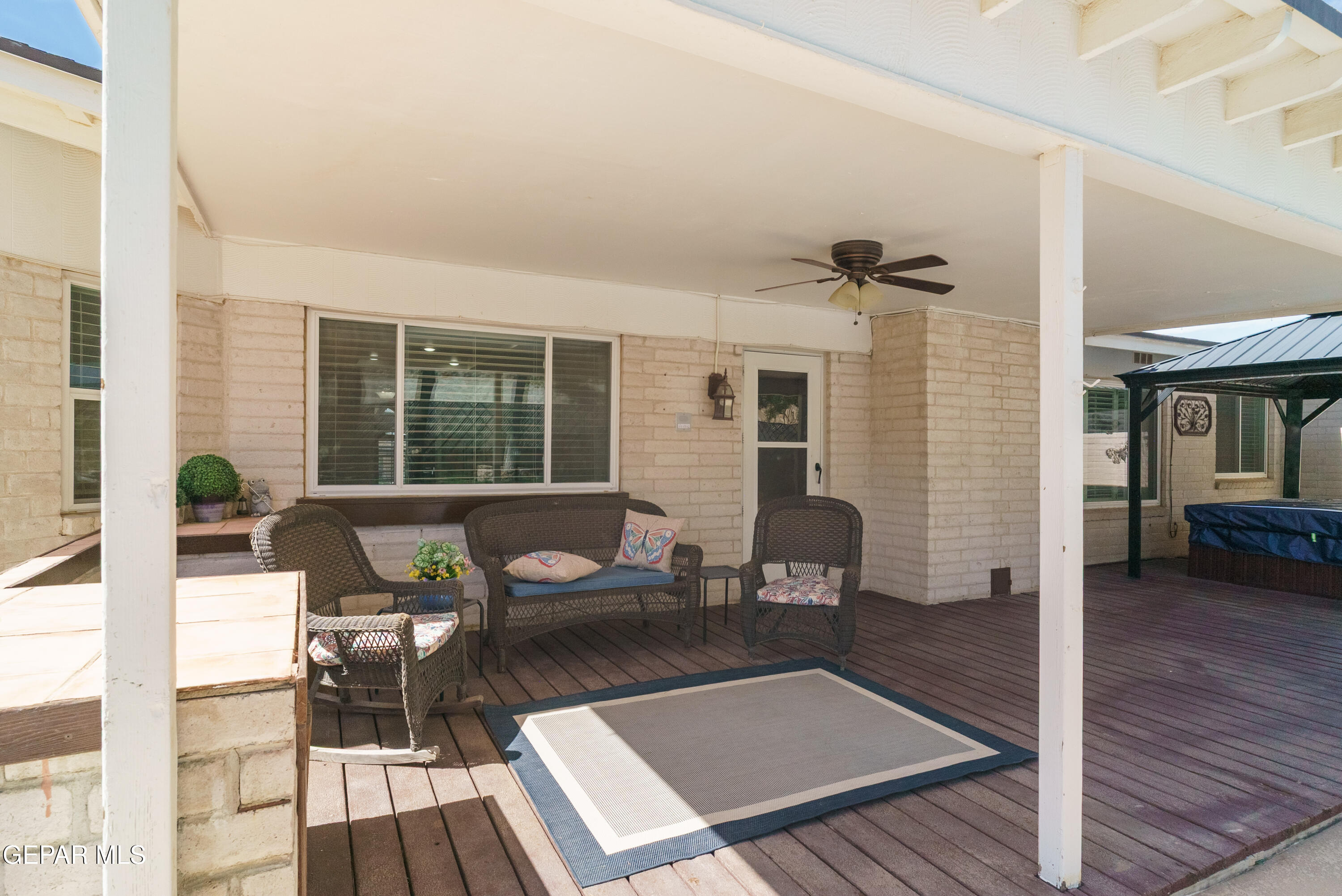 6201 El Risco Street El Paso, TX 79912 - Photo 11 of 41 6201 El Risco Hector Torres 20MB-8