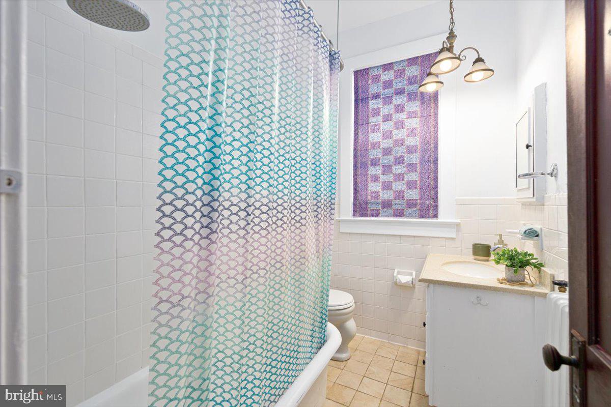3018 Porter Street Northwest, Unit 204 Washington, DC 20008 - Photo 13 of 36