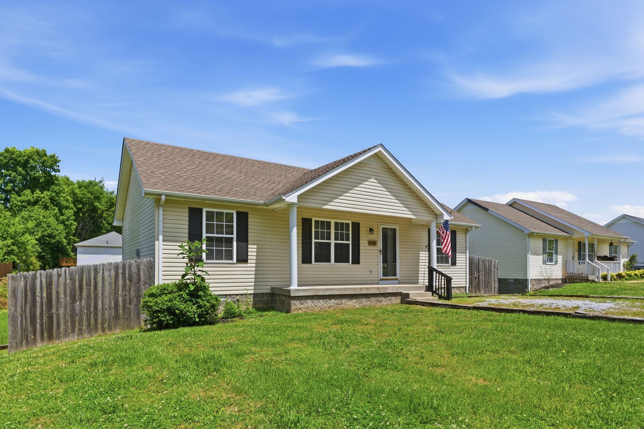 1150 East 17th Avenue Springfield, TN 37172 - Photo 2 of 28