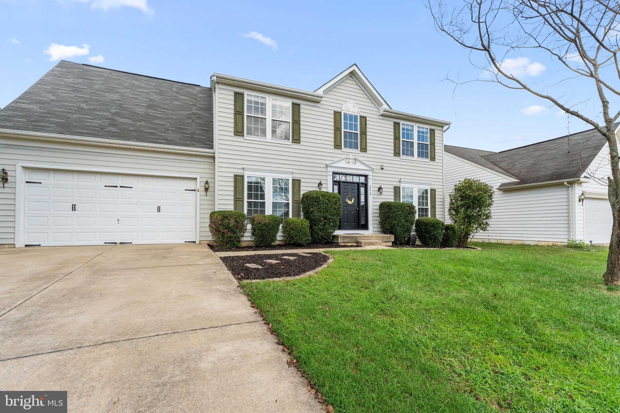 5219 Joshua Tree Circle Fredericksburg, VA 22407 - Photo 37 of 42 a front view of house with yard