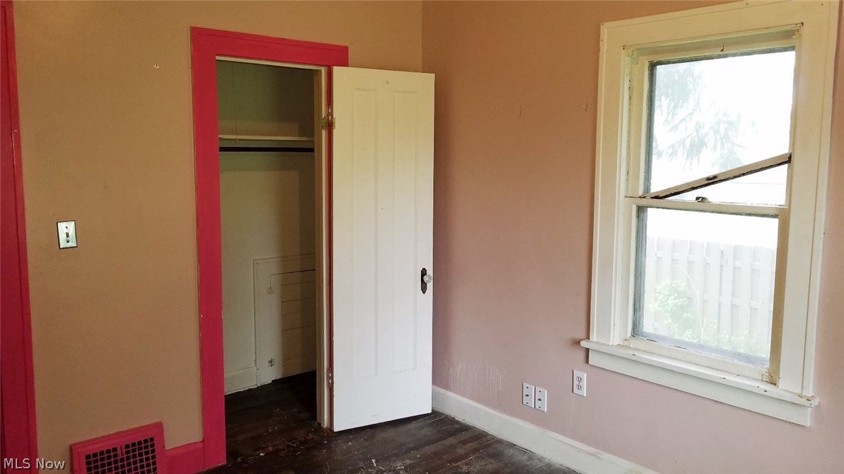 310 Nobottom Road Berea, OH 44017 - Photo 11 of 14 Gallery Image 11