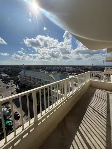 $4,000 | 625 Casa Loma Boulevard, Unit 1206, Boynton Beach, FL 33435