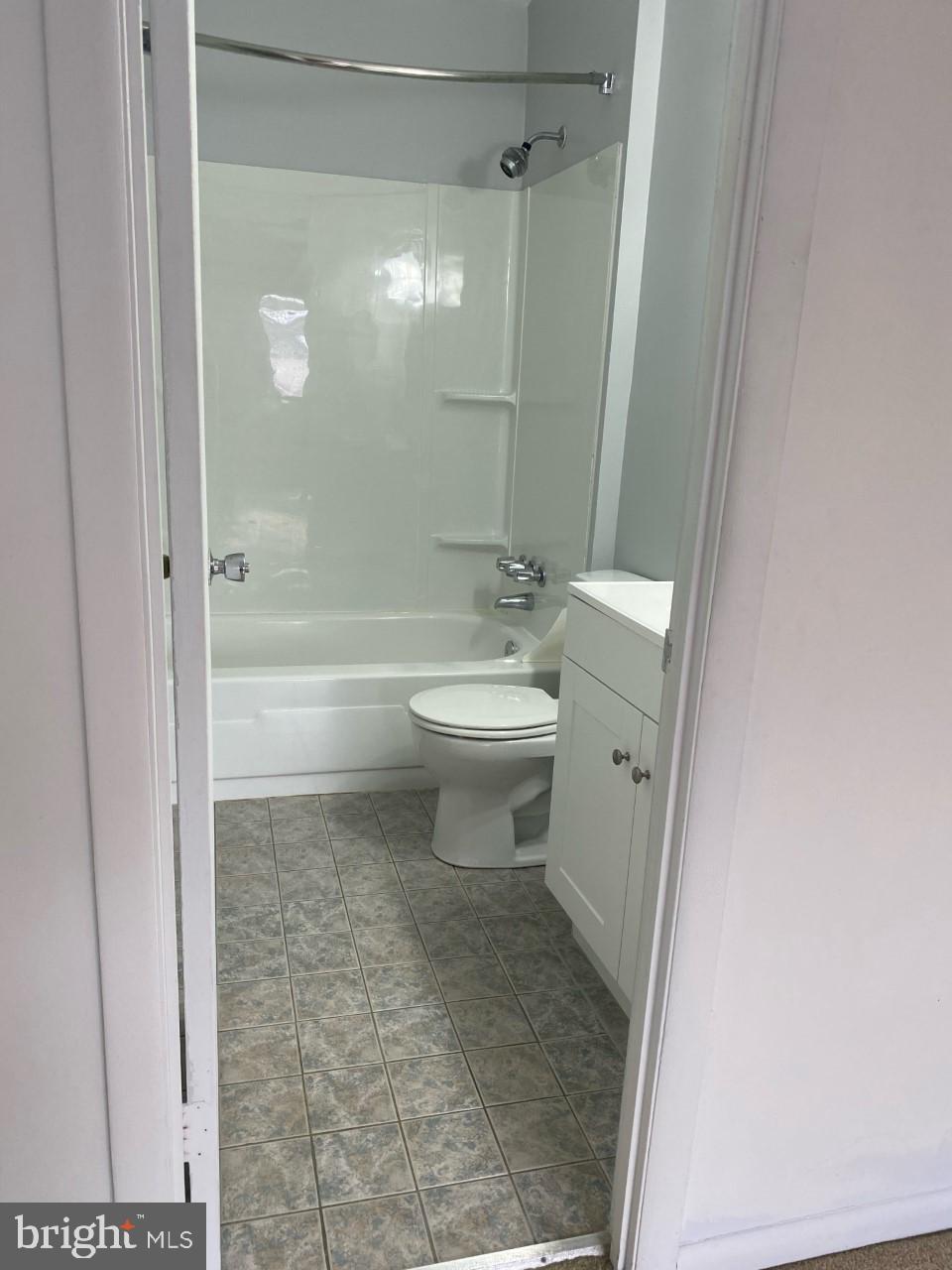 9563 Transfer Row Columbia, MD 21045 - Photo 14 of 18 Full Bath,