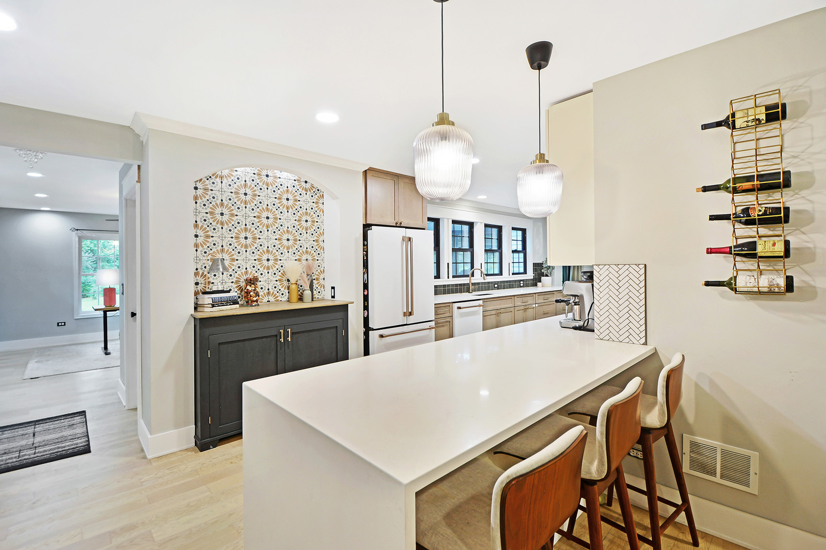 352 Windsor Lane Inverness, IL 60010 - Photo 11 of 44 Gallery Image 11