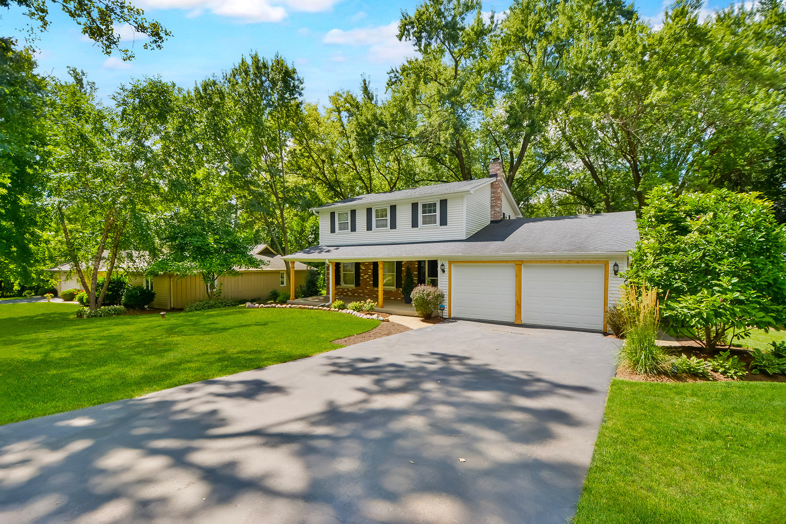 352 Windsor Lane Inverness, IL 60010 - Photo 3 of 44 Gallery Image 3