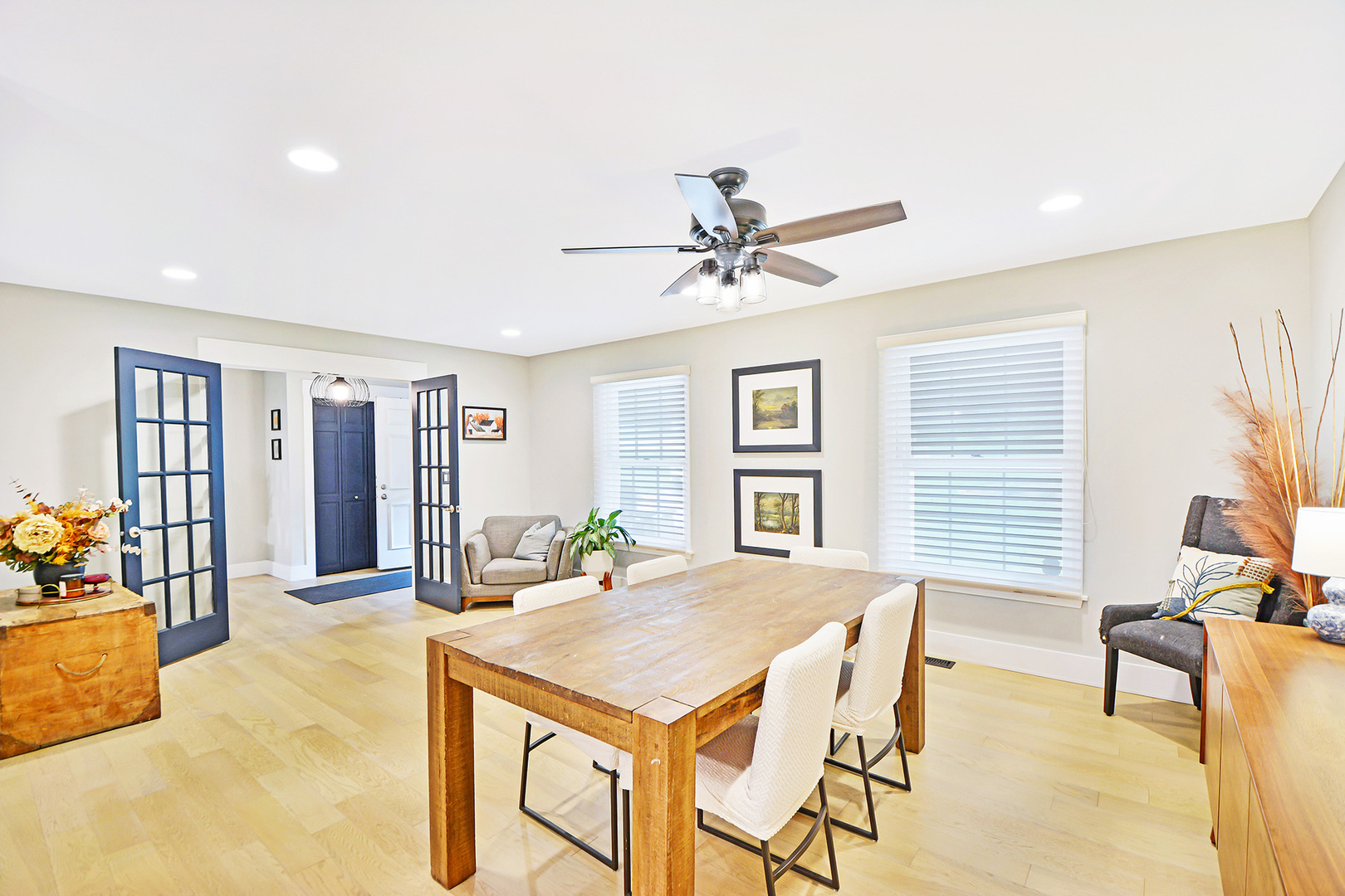 352 Windsor Lane Inverness, IL 60010 - Photo 9 of 44 Gallery Image 9