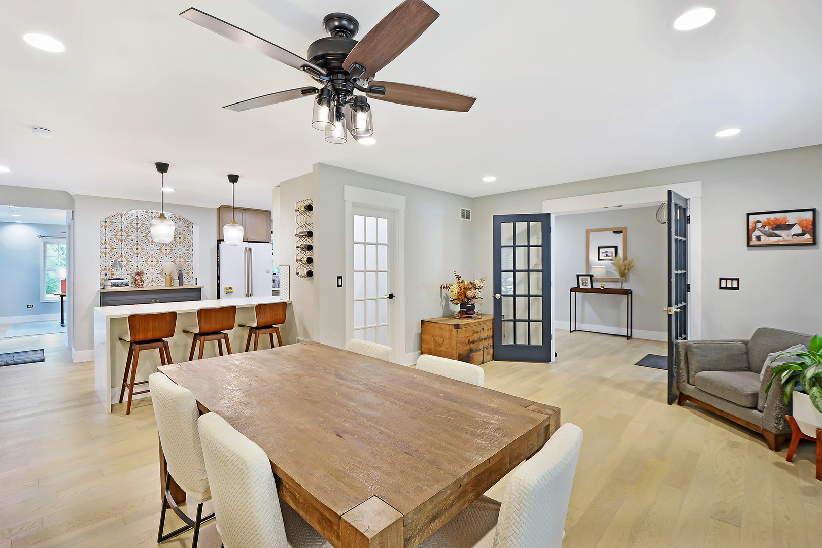 352 Windsor Lane Inverness, IL 60010 - Photo 10 of 44 Gallery Image 10