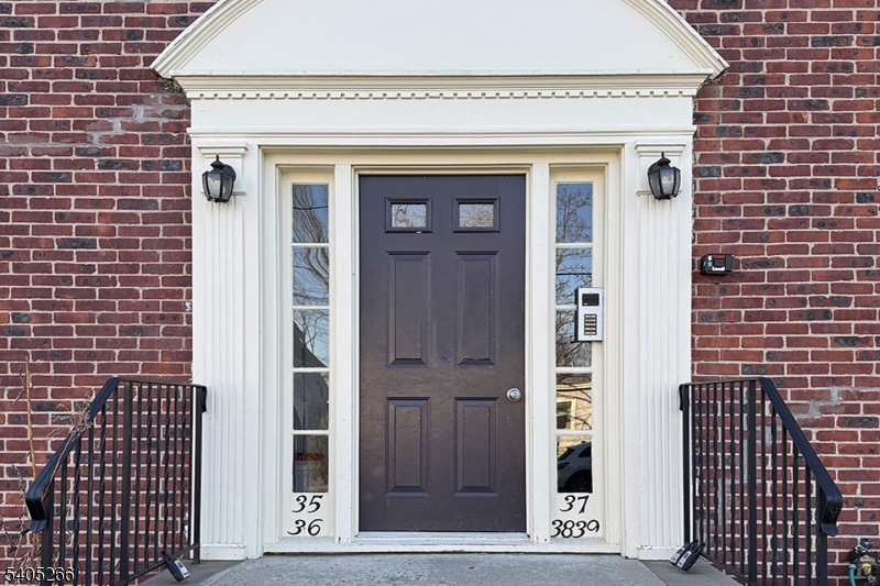 390 Morris Avenue, Unit 35 Summit, NJ 07901 - Photo 15 of 16 a view of front door