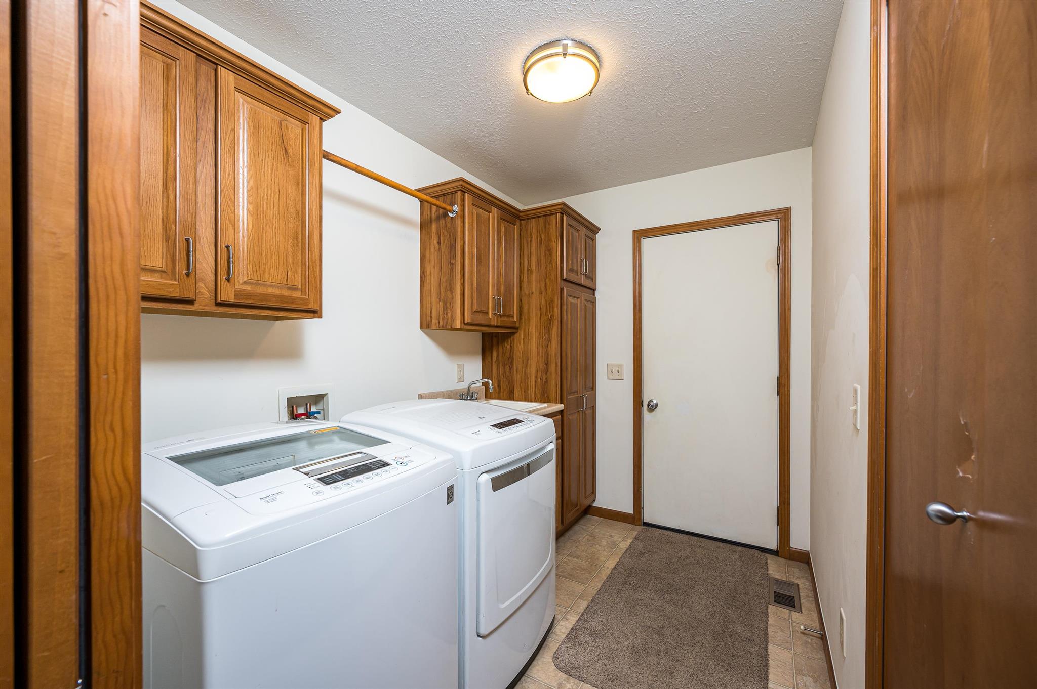 20 South Hunters Ridge Warsaw, IN 46582 - Photo 31 of 36 Gallery Image 31
